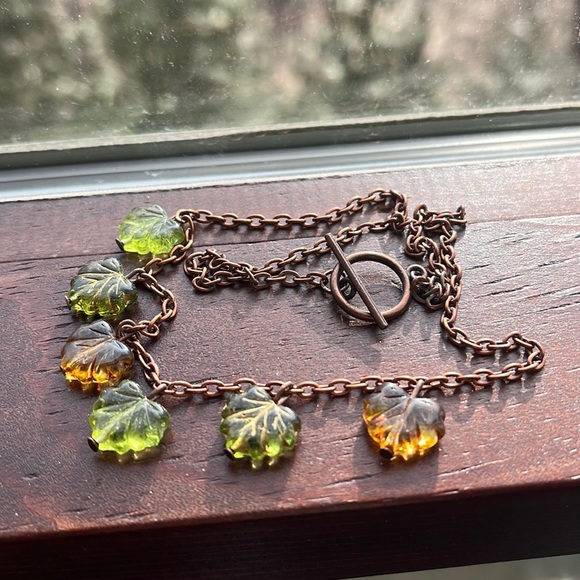 Leaf necklace 🍁🍂 - Picture 3 of 5